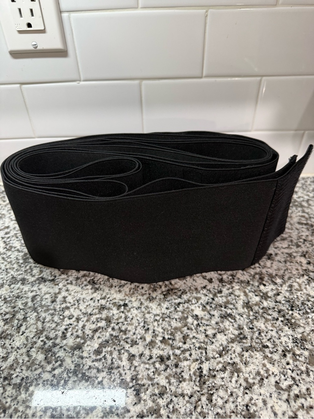Waist trainer tummy wrap.